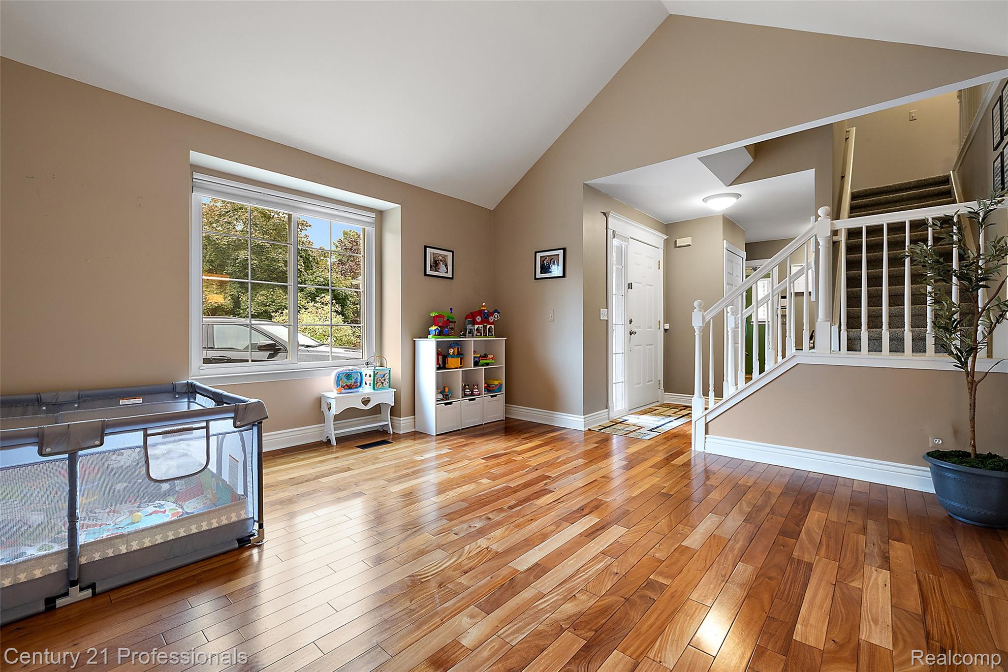 319 Pine Creek Court