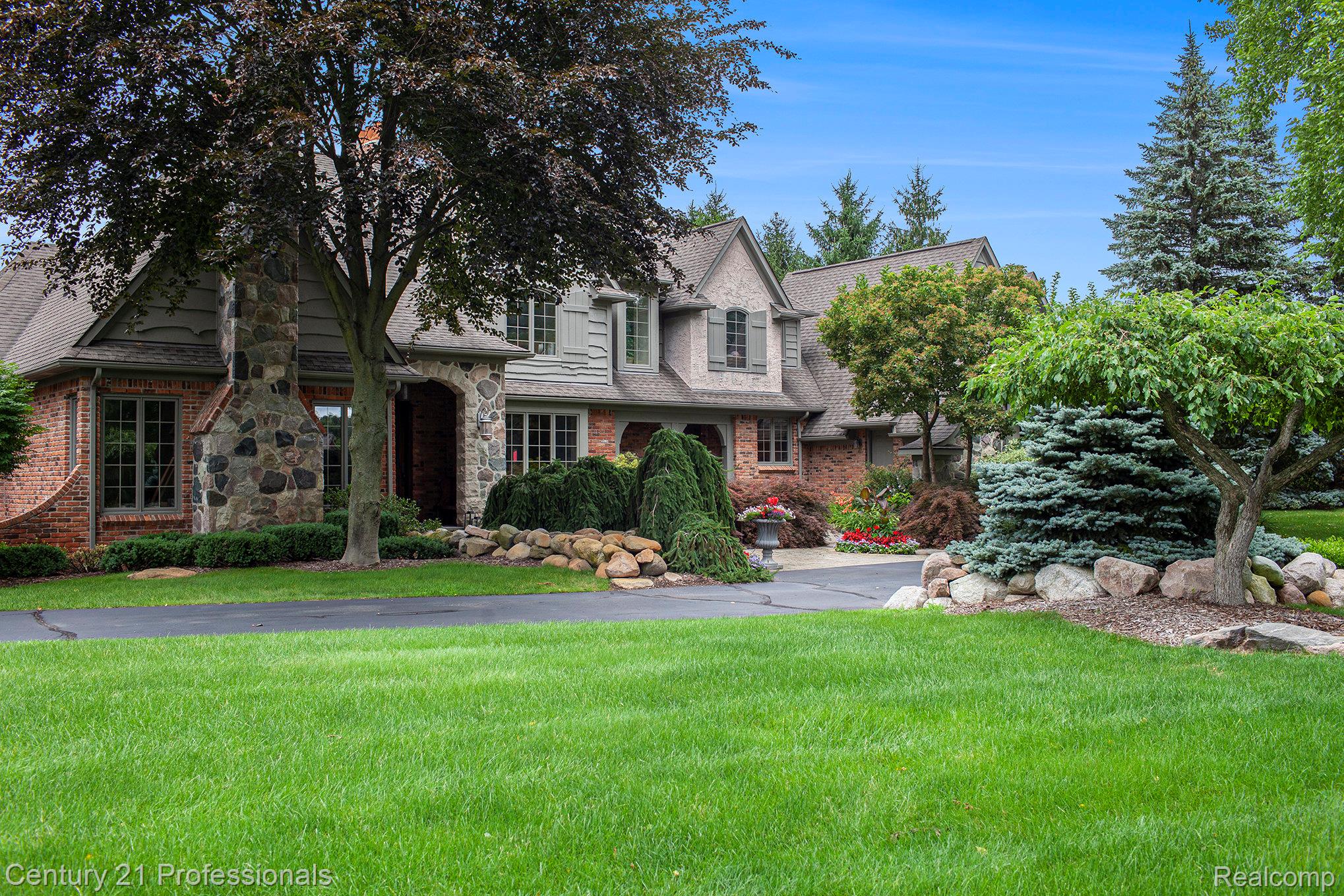 7717 Somerhill Lane