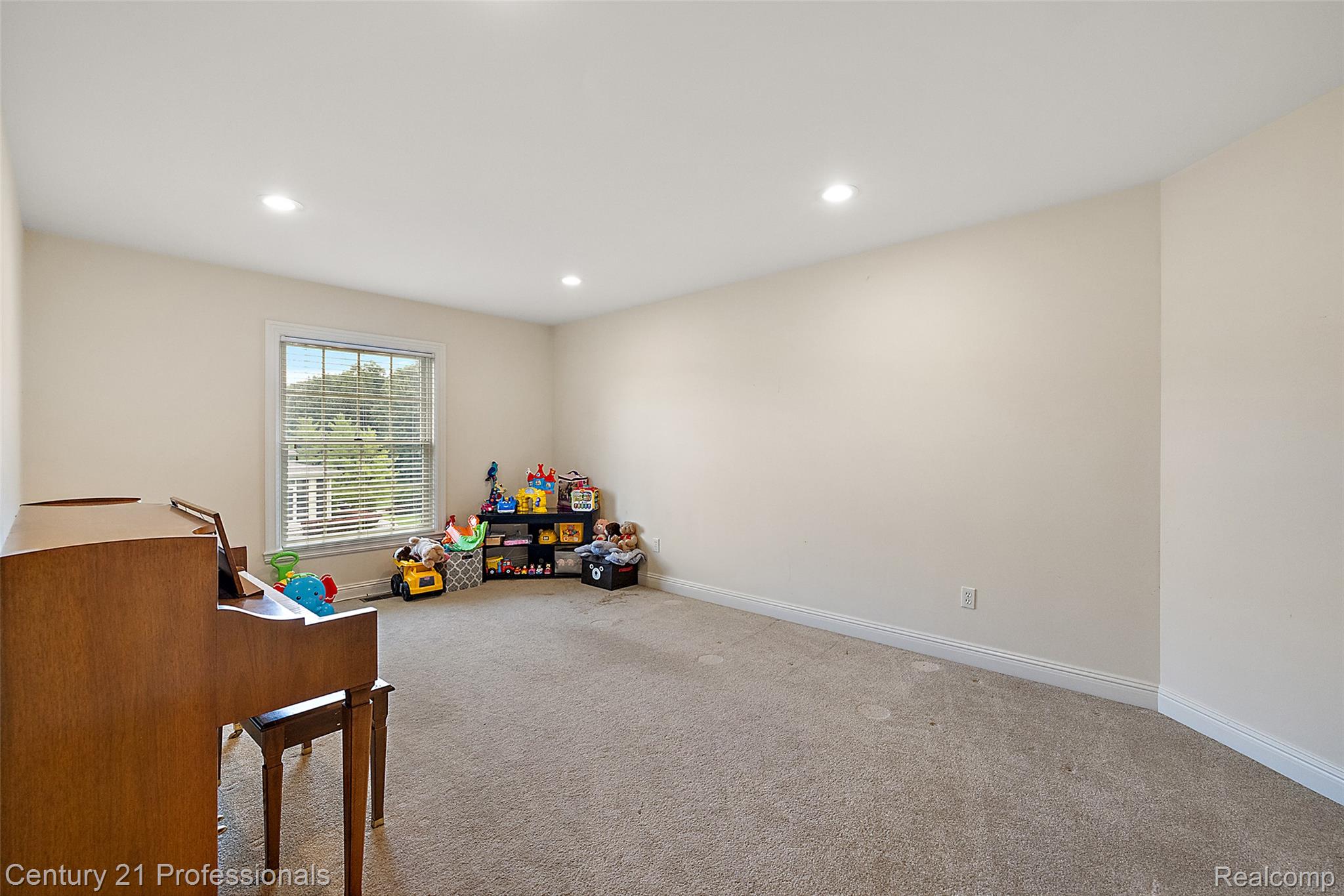 9310 Fairway Trail