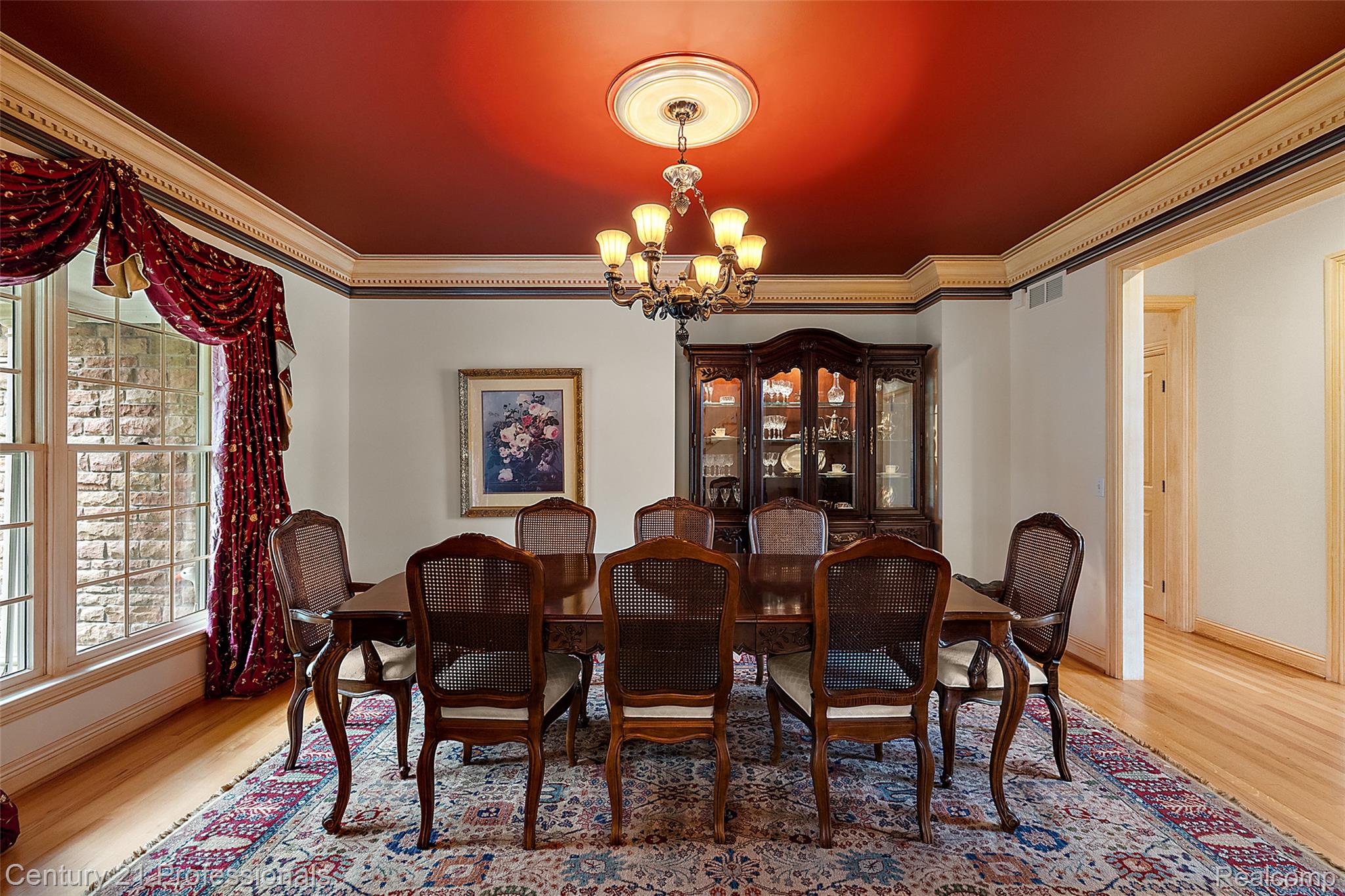 9310 Fairway Trail
