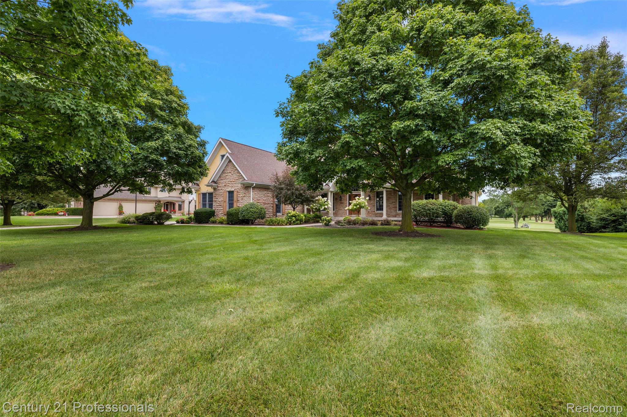 9310 Fairway Trail