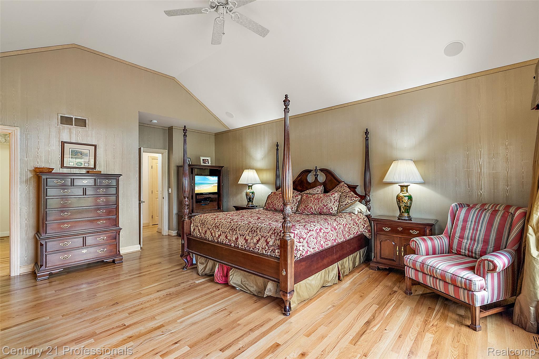 9310 Fairway Trail