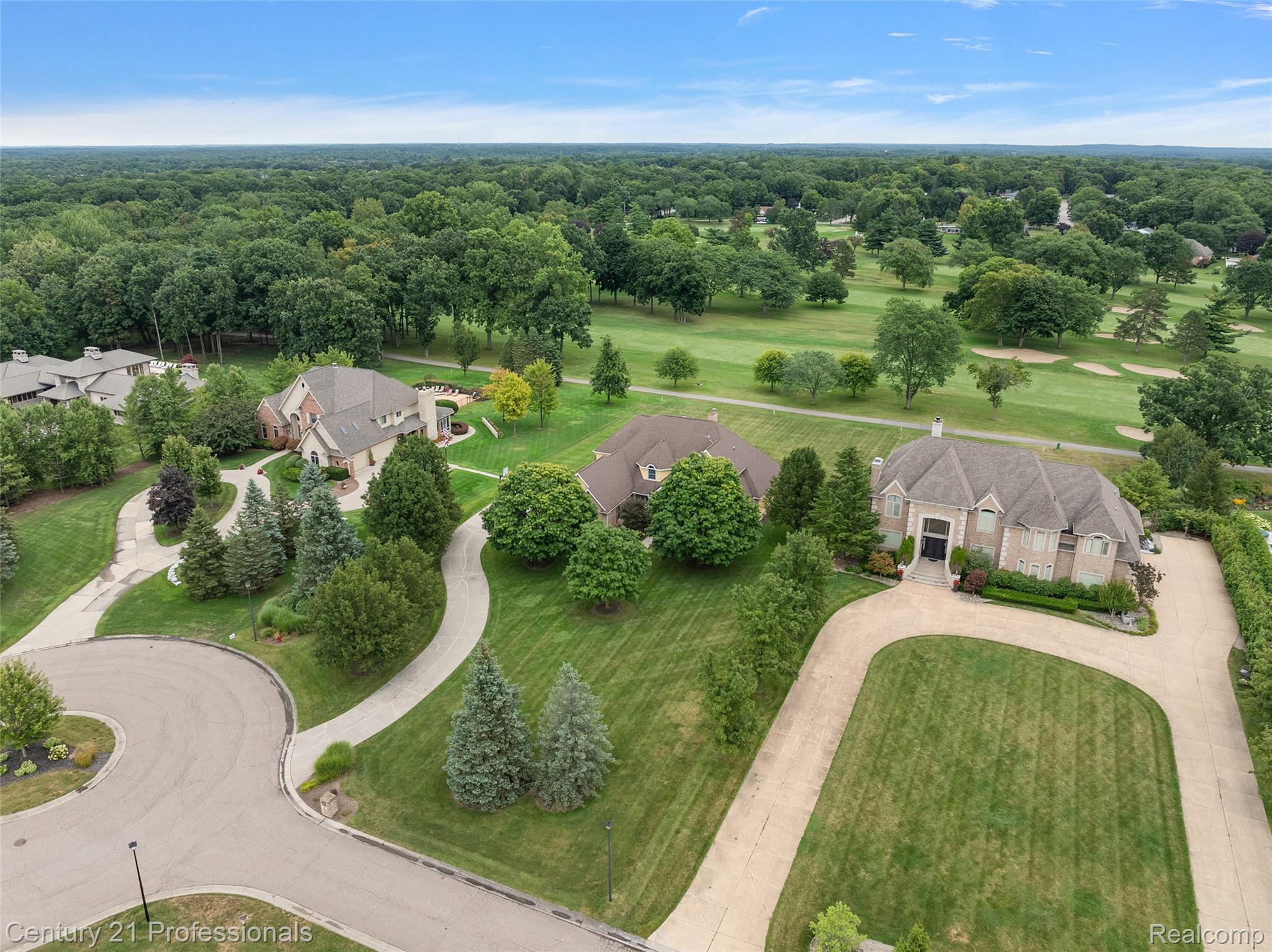 9310 Fairway Trail