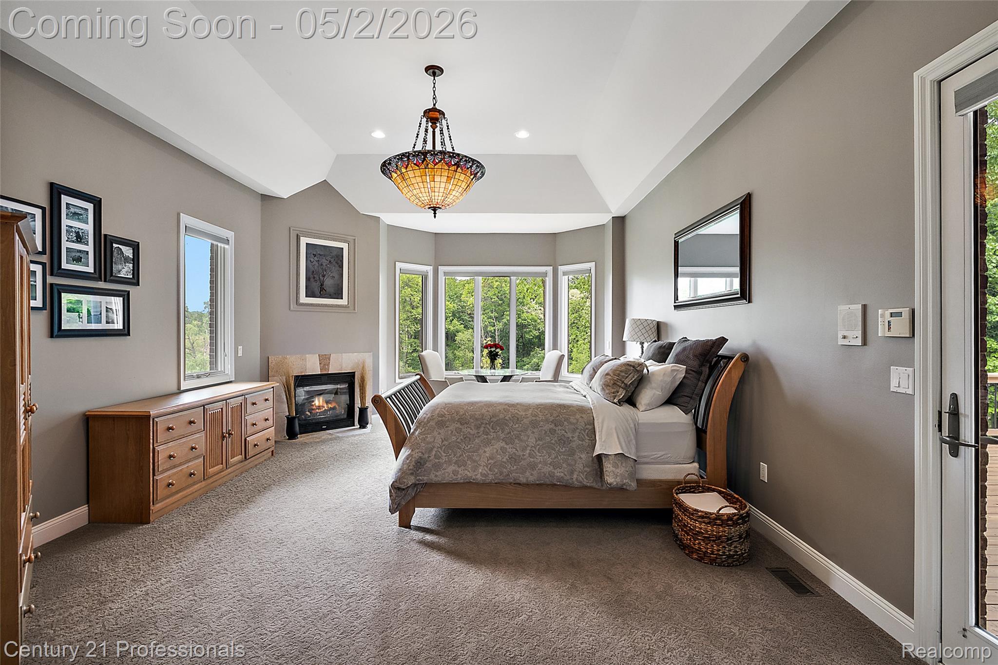 1181 Iroquois Trail