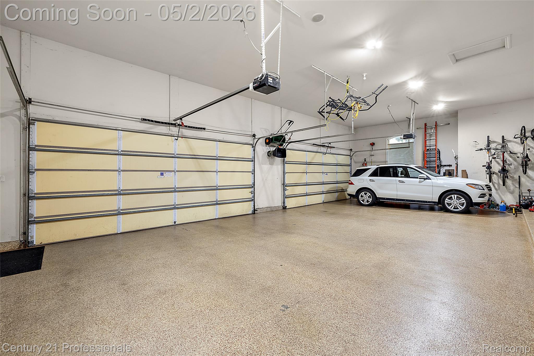 1181 Iroquois Trail