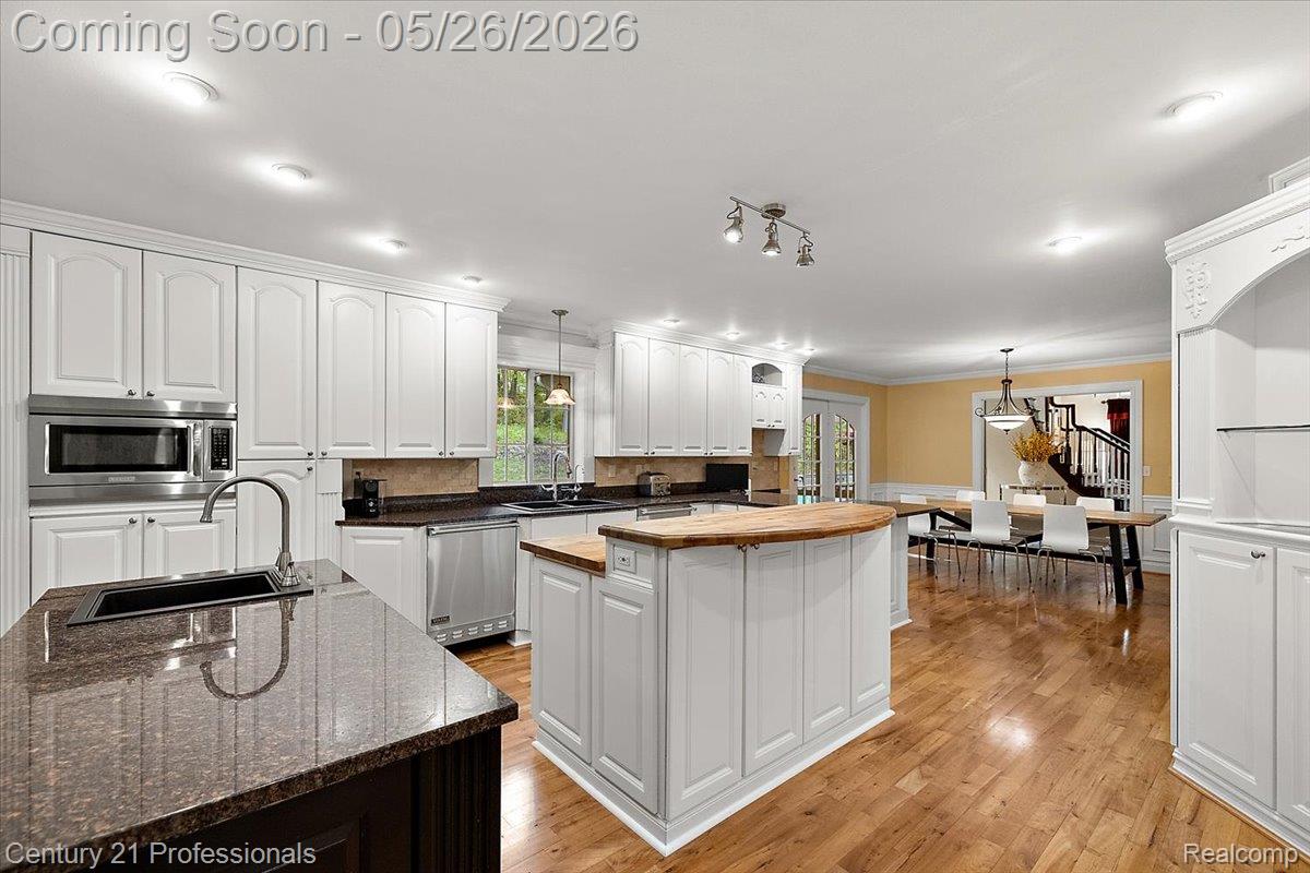 6705 College Park Drive