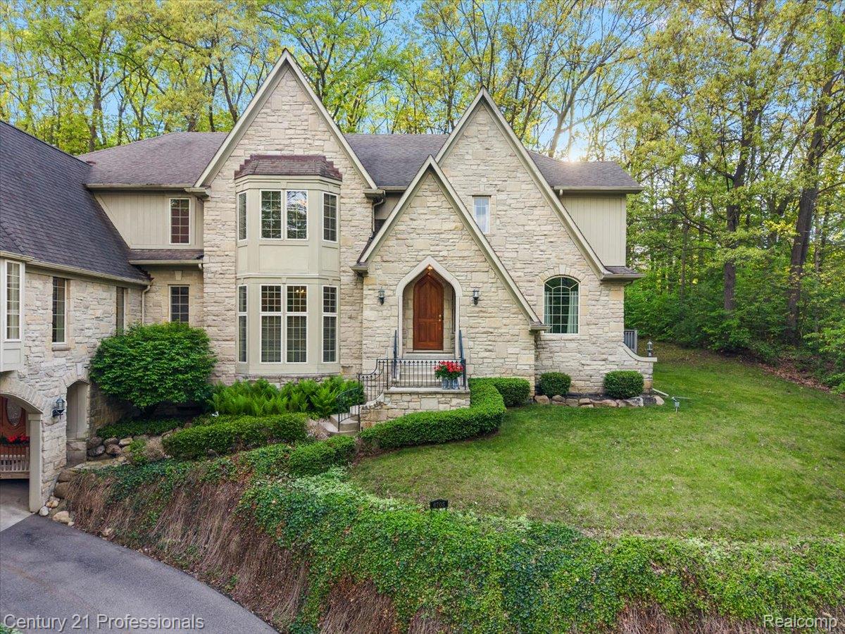 6705 College Park Drive