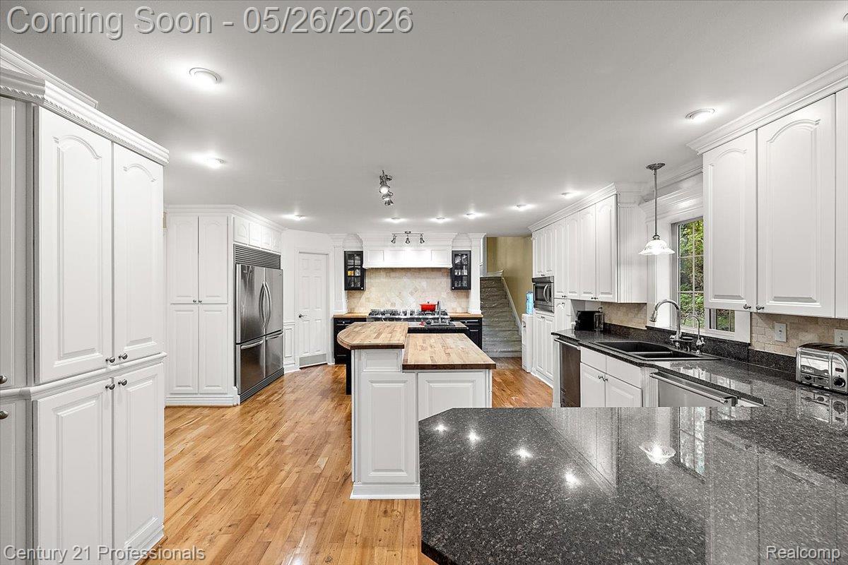 6705 College Park Drive