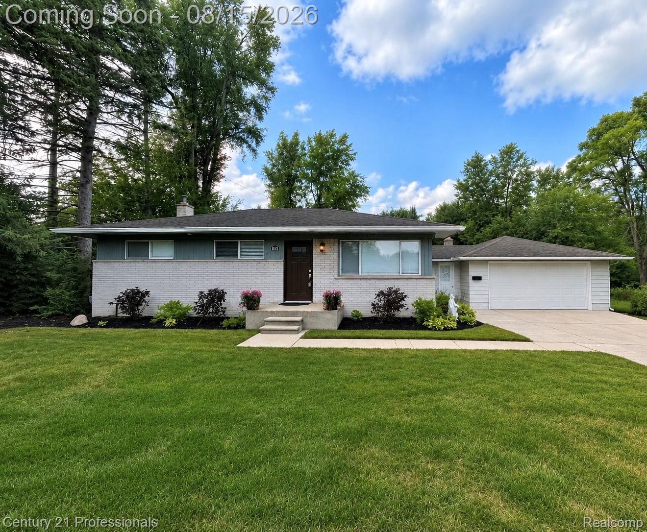 6676 Northview Drive