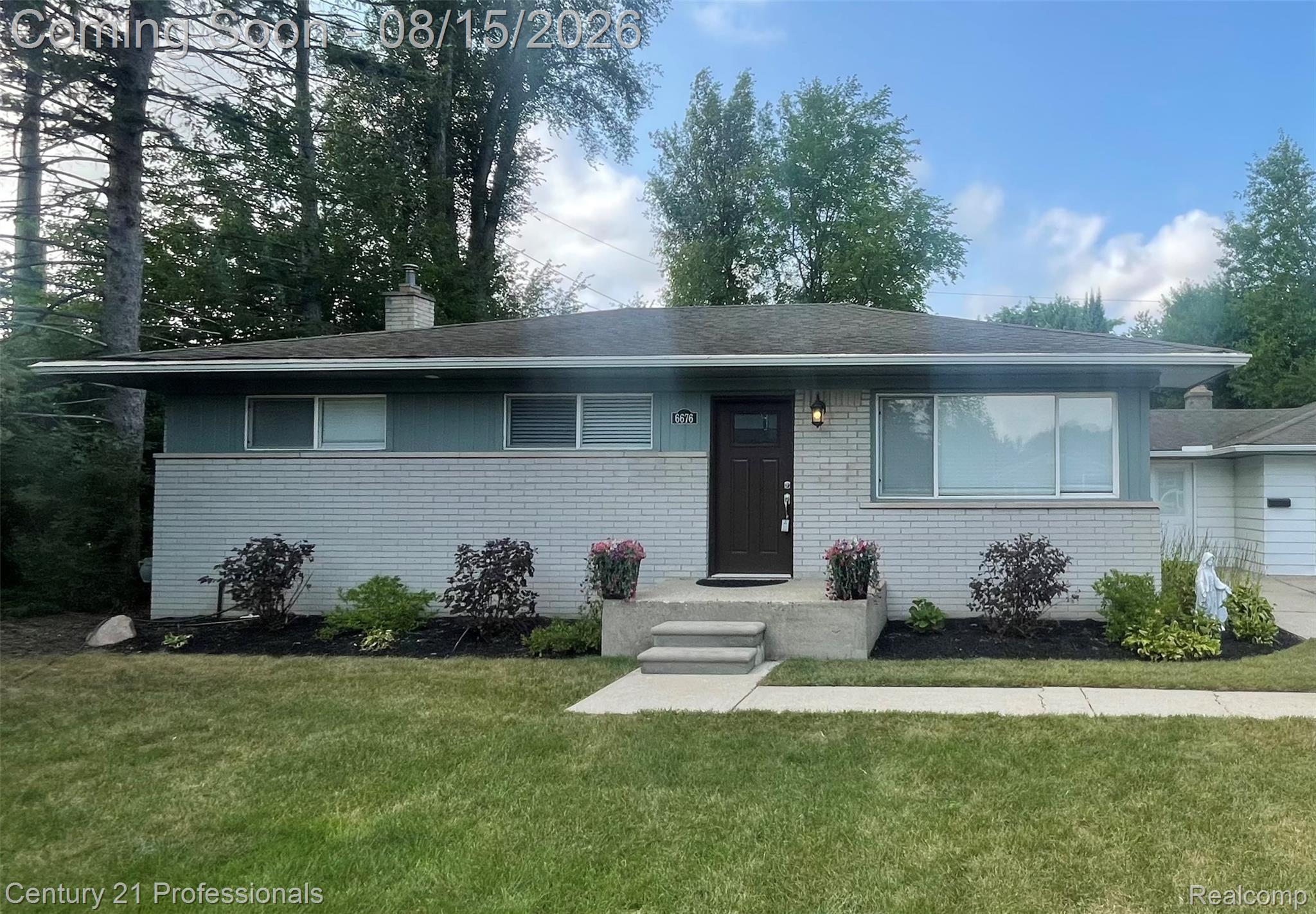 6676 Northview Drive