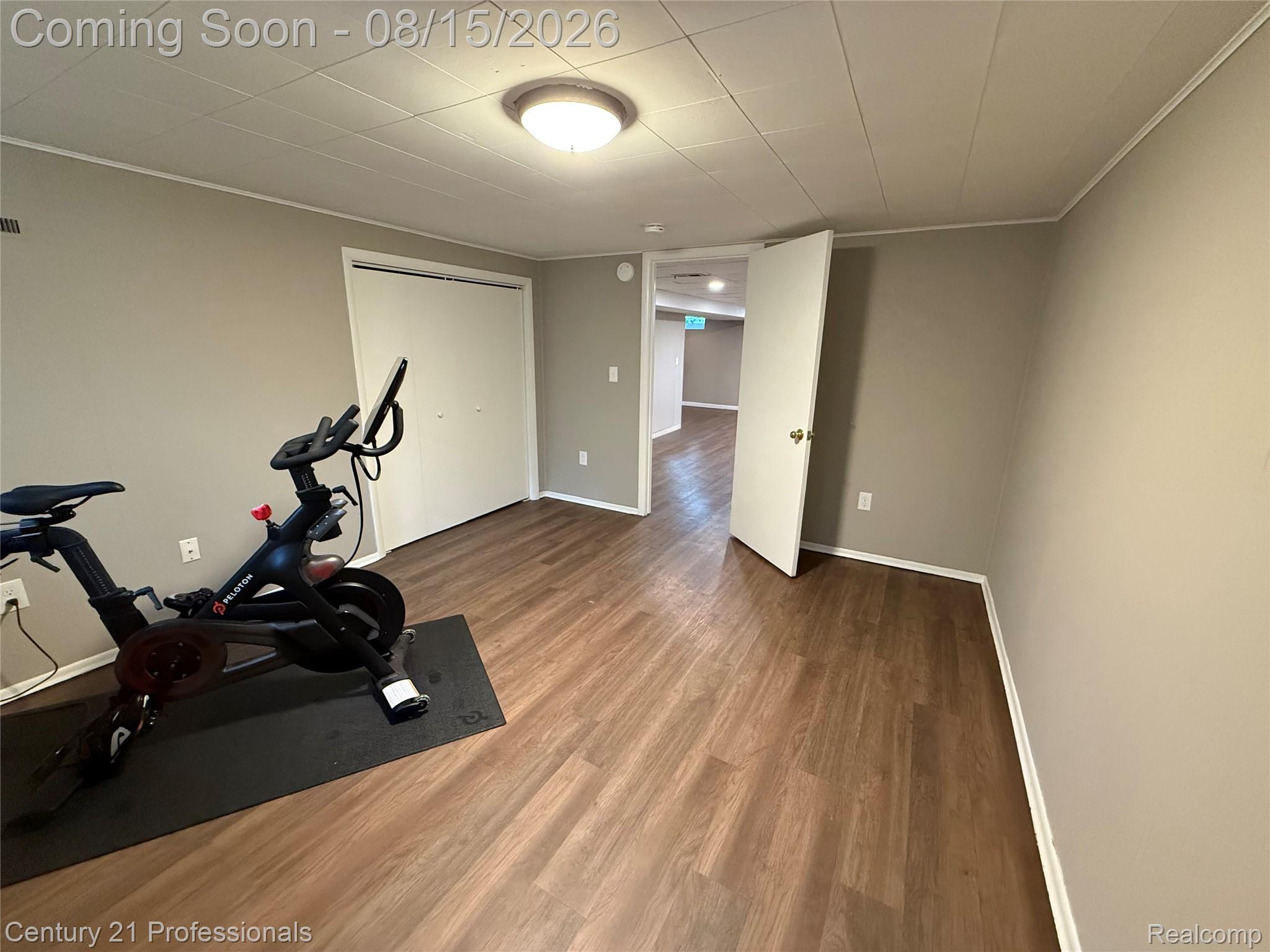 6676 Northview Drive