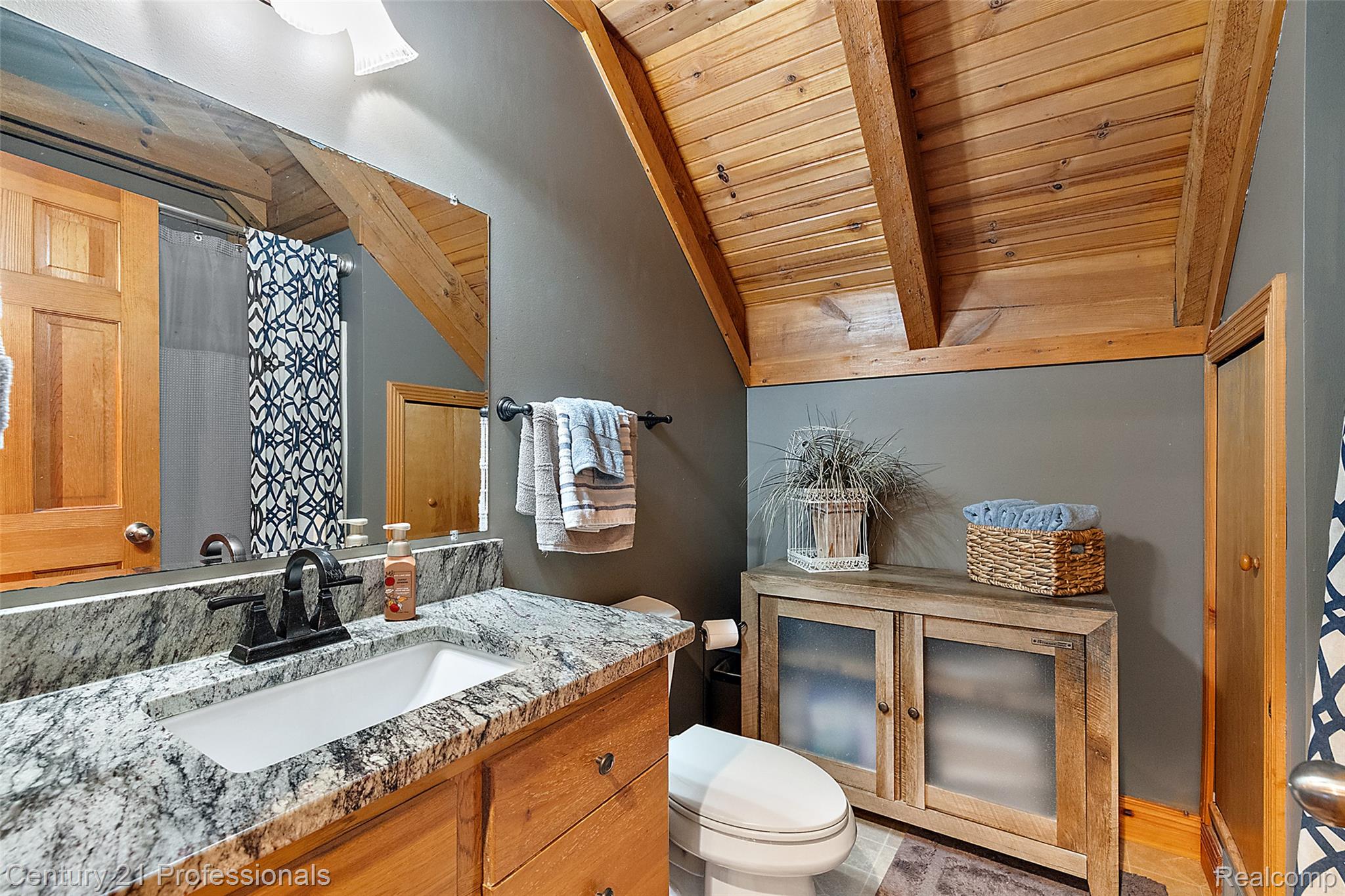 3120 Canyon Oaks