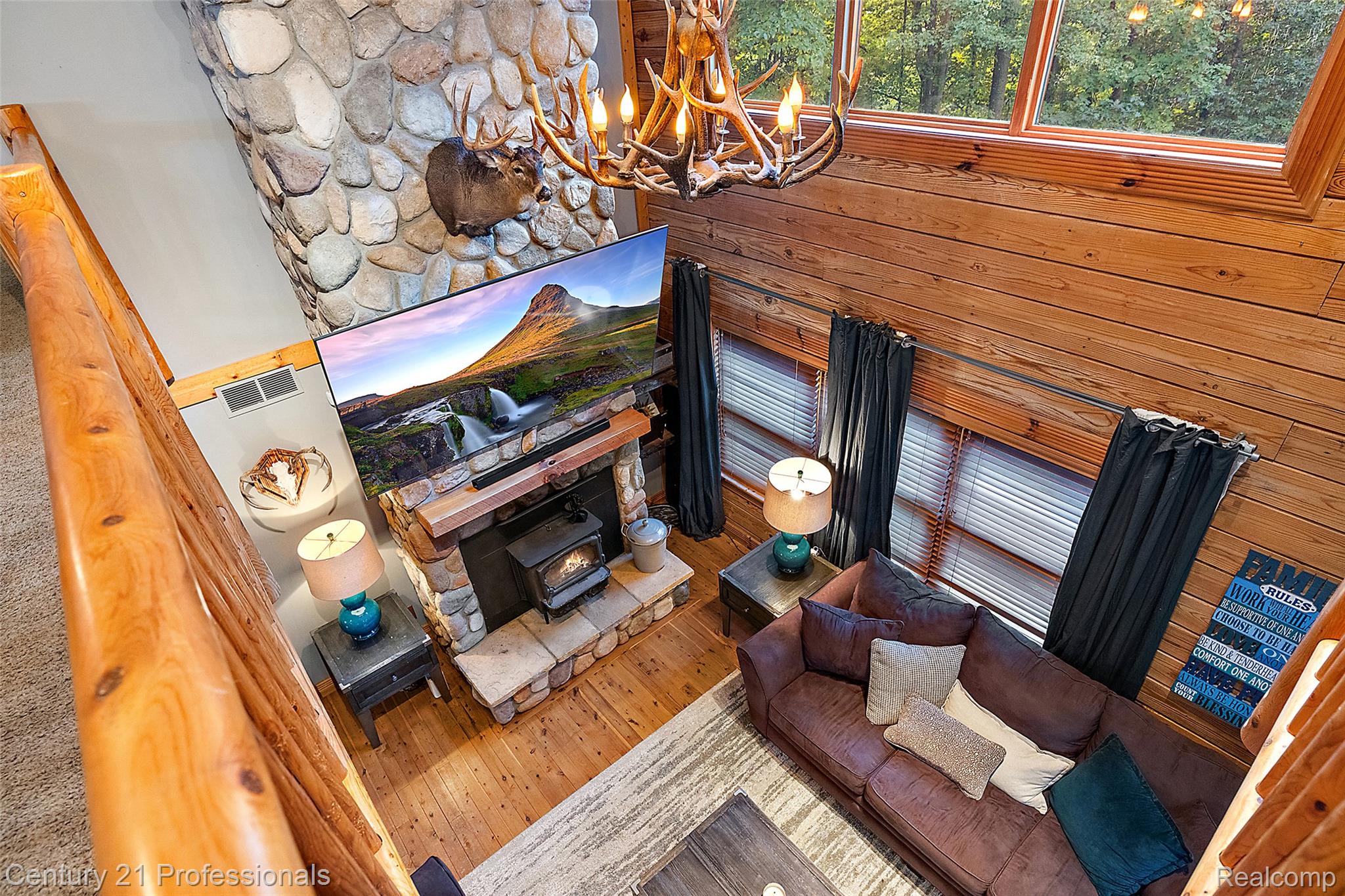 3120 Canyon Oaks