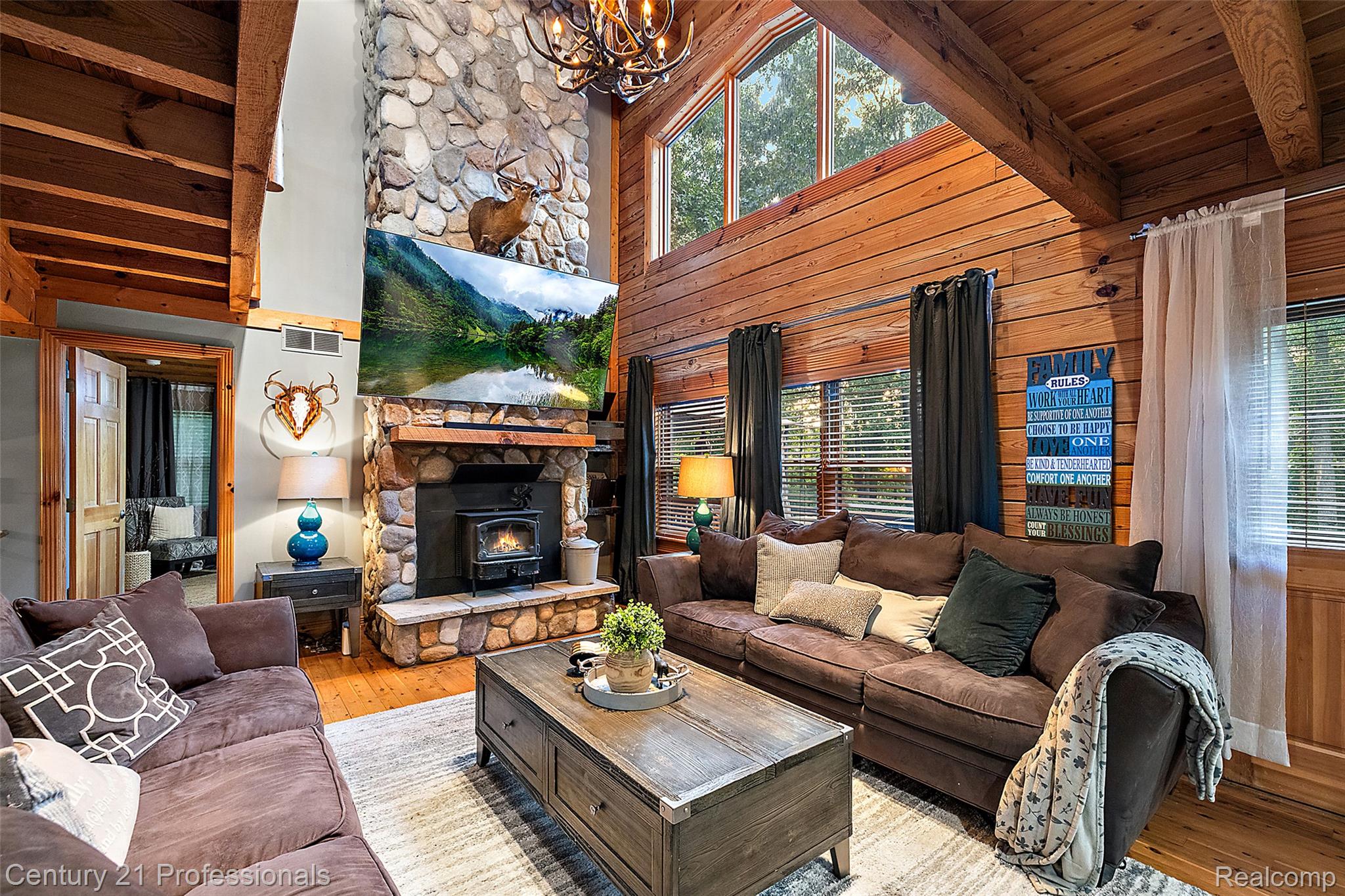 3120 Canyon Oaks
