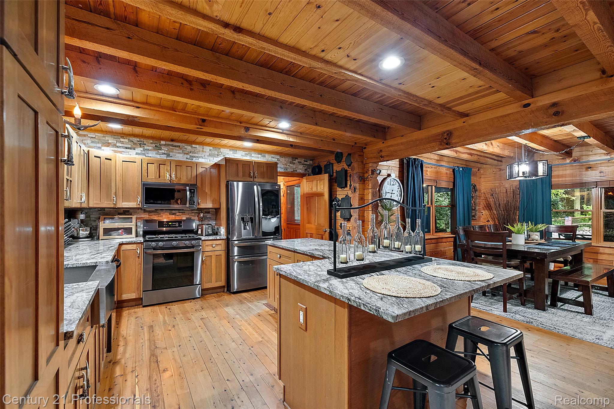 3120 Canyon Oaks