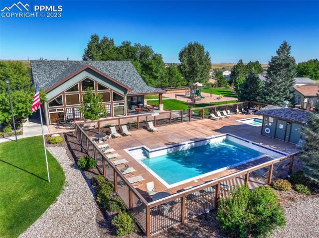 7653 Crested Jay Point