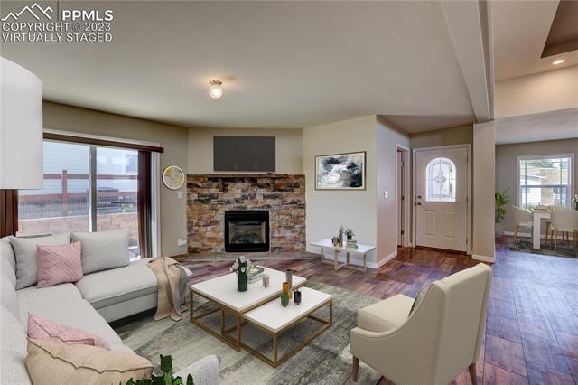 7653 Crested Jay Point