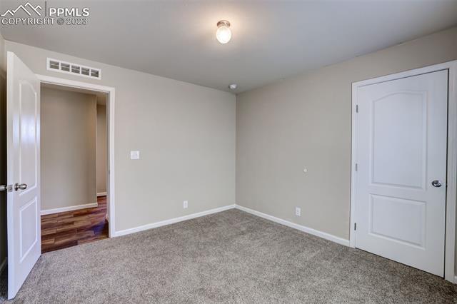 7653 Crested Jay Point