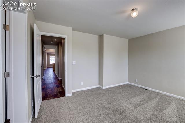 7653 Crested Jay Point