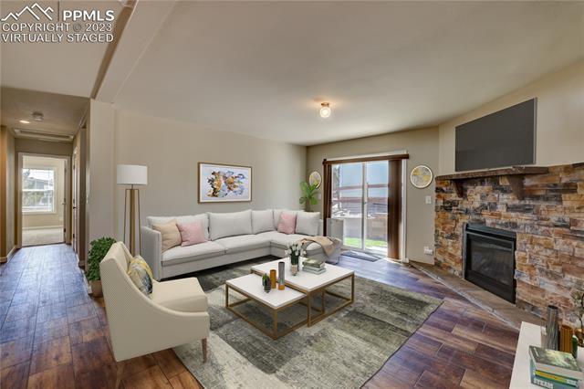 7653 Crested Jay Point