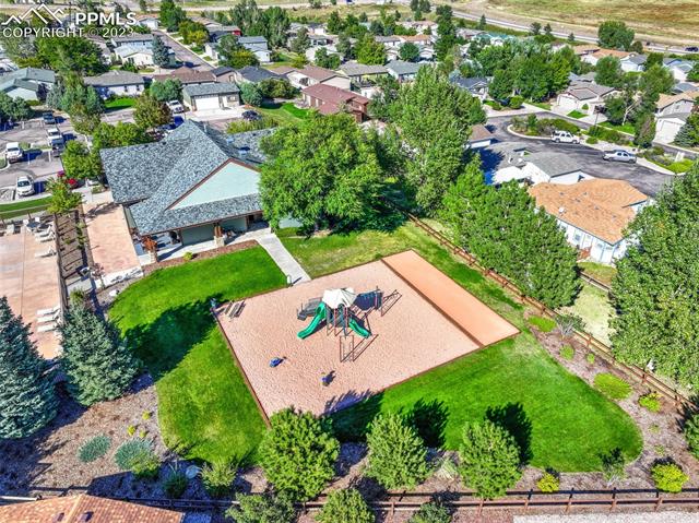 7653 Crested Jay Point