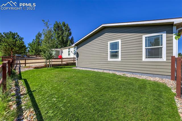 7653 Crested Jay Point