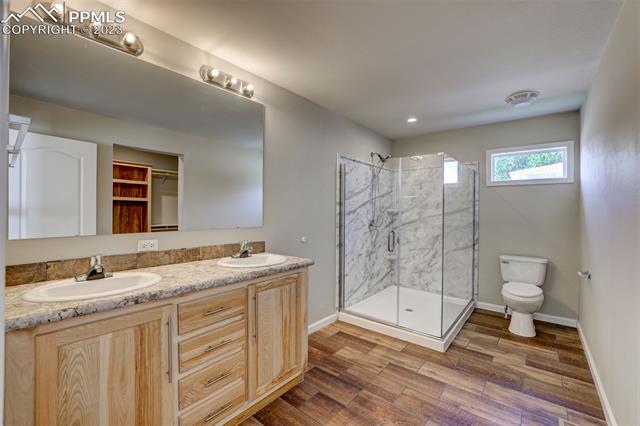 7653 Crested Jay Point