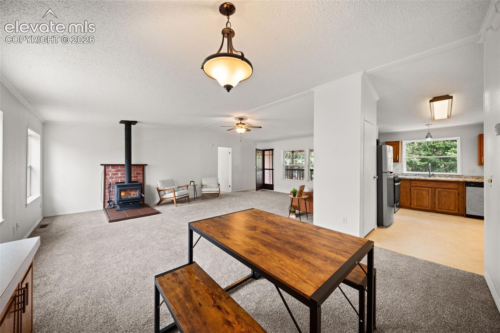 413 W Eaton Avenue