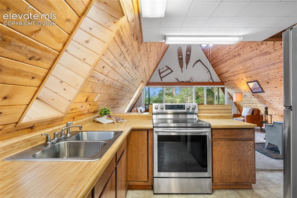 873 Trail Creek Road