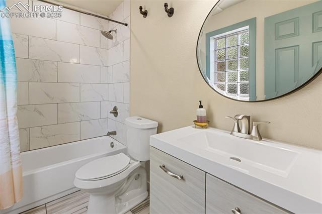 1625 N Mountain Estates Road