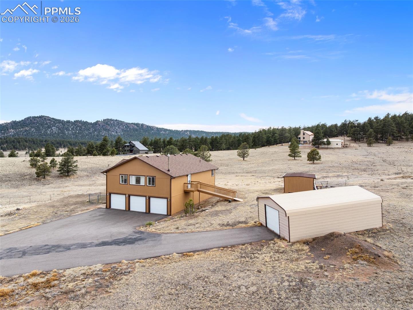 115 White Tail Lane