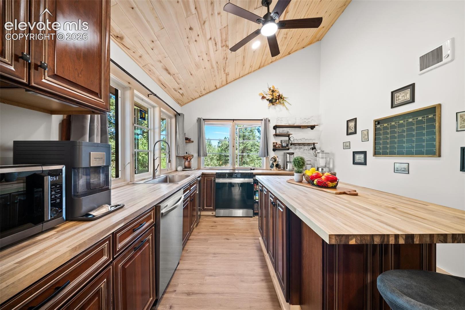 475 Crystal Drive