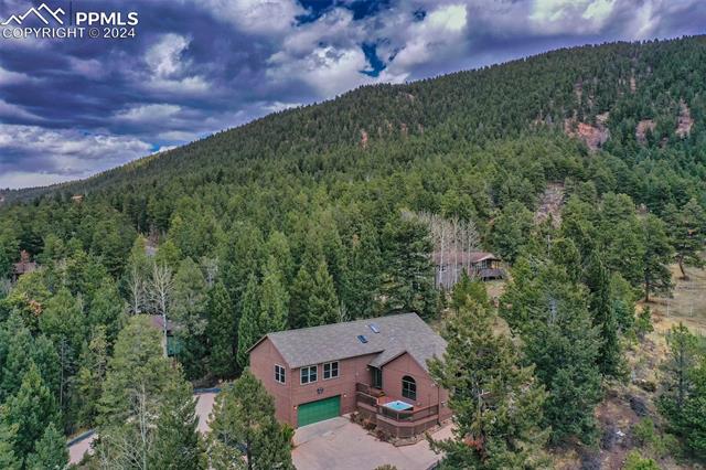 1068 Parkview Road