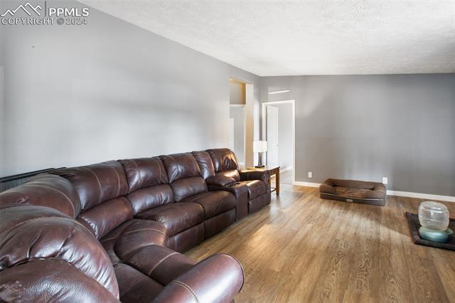 415 Forest Glen Trail