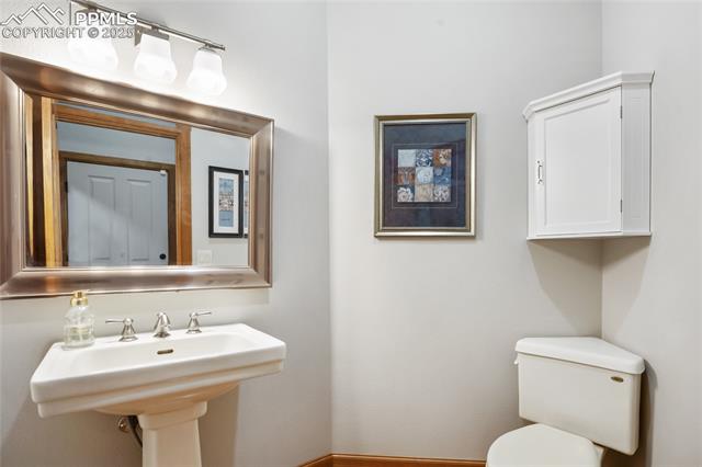 1230 Cottontail Trail