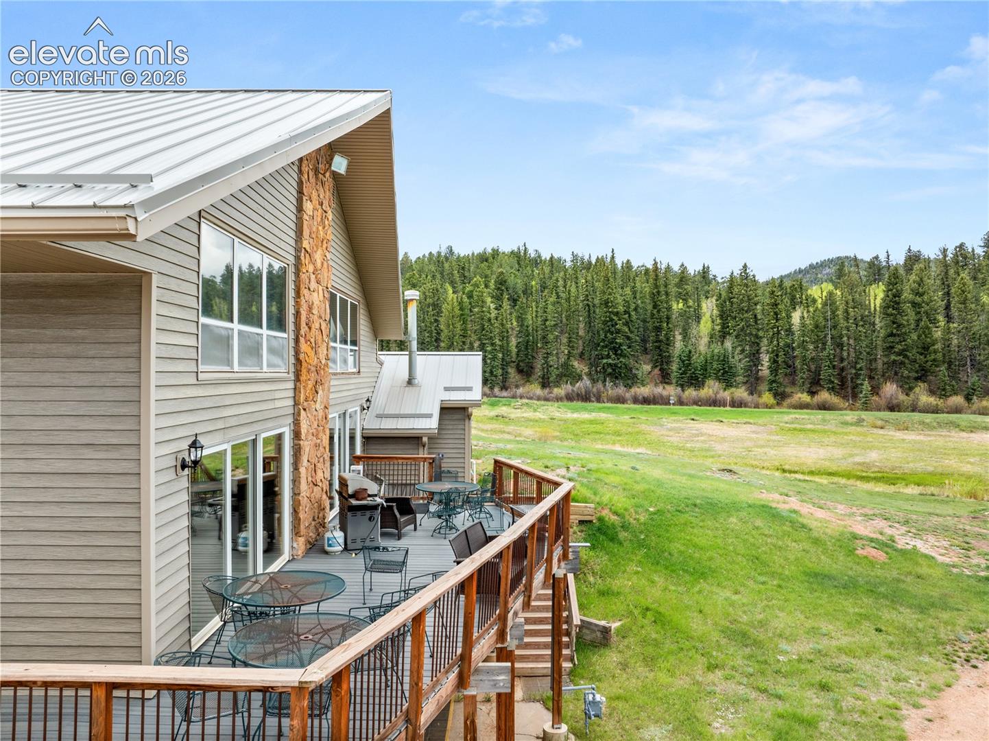 1122 Bennett Drive