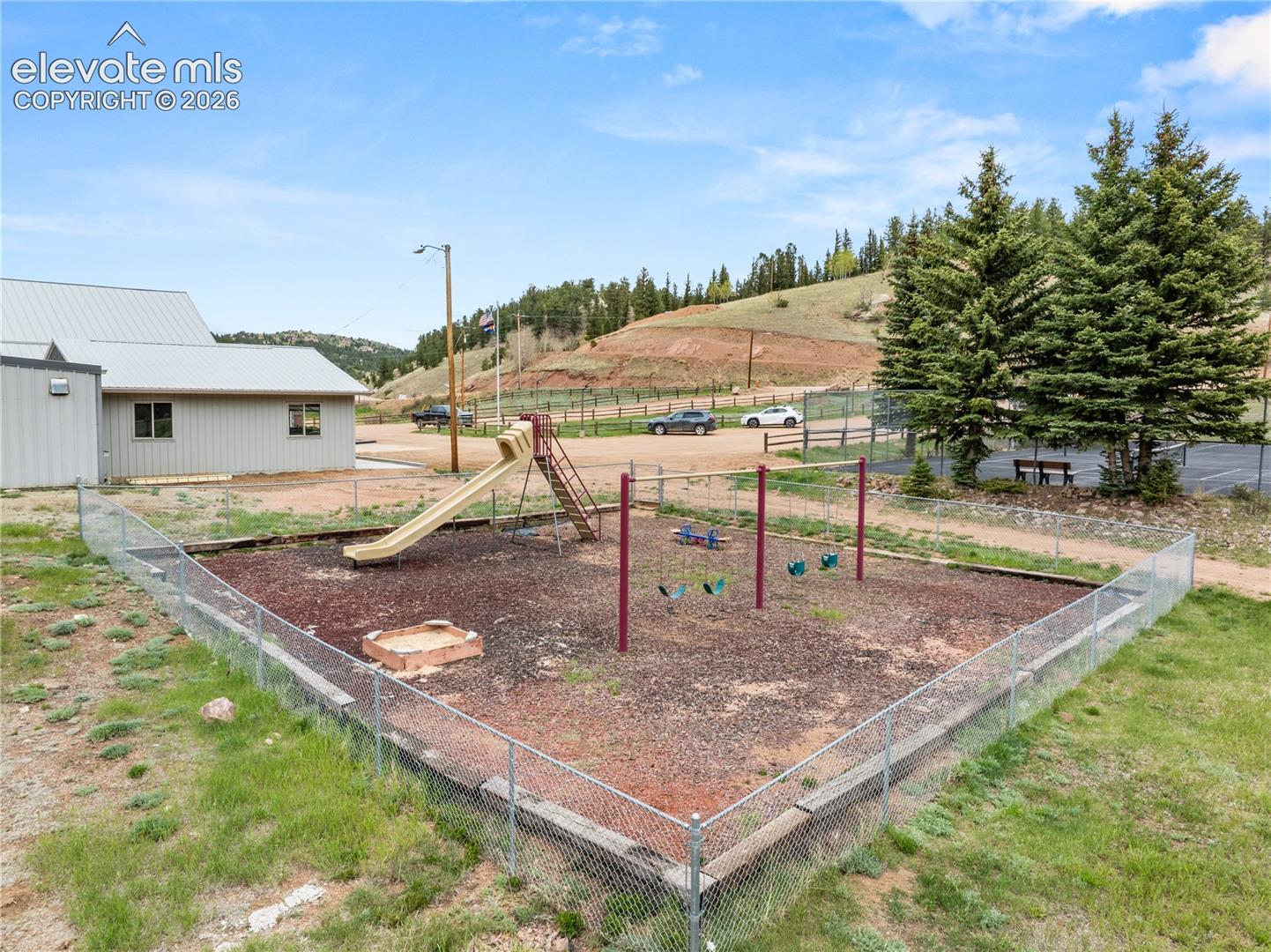 1122 Bennett Drive