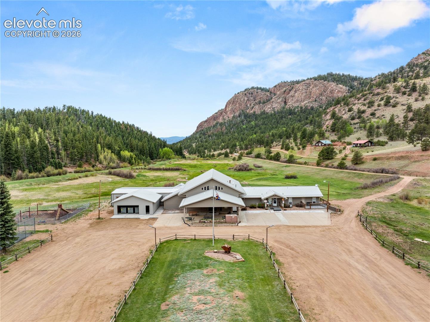 1122 Bennett Drive