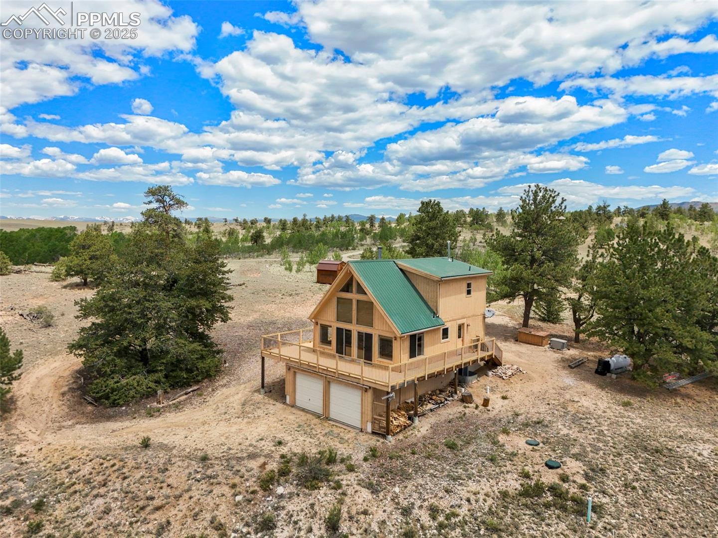 1689 Grand Teton Drive