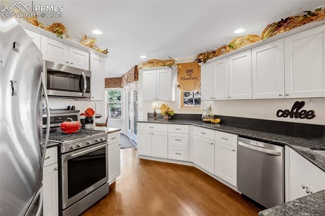 1261 Forest Edge Road