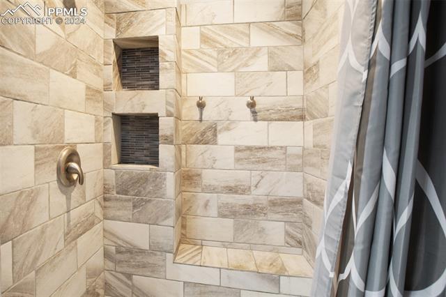 1235 Teller County Road 1