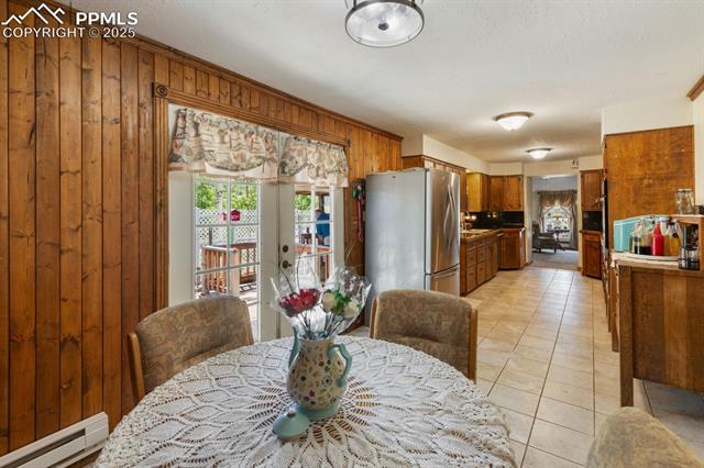 123 W Masonic Avenue