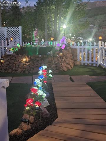 123 W Masonic Avenue