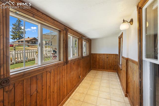 123 W Masonic Avenue