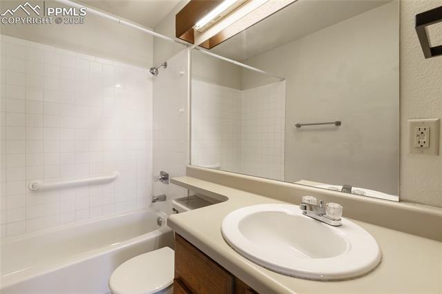 2228 Stepping Stones Way