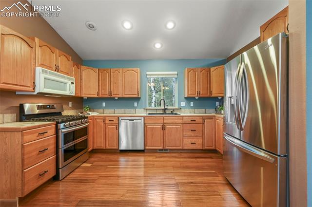 123 Grizzly Peak Road