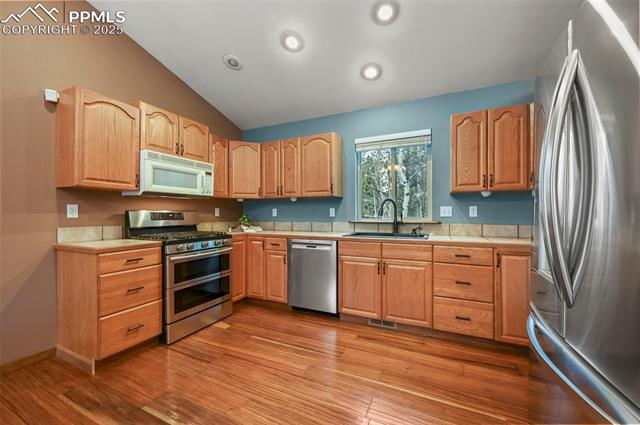 123 Grizzly Peak Road