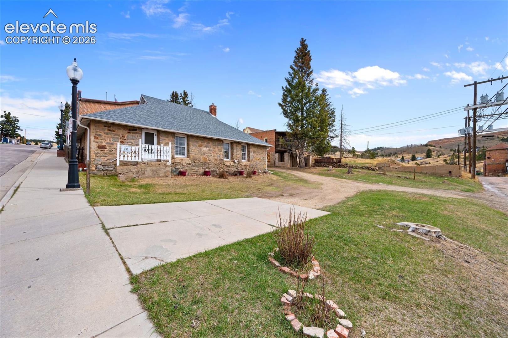 128 N Fourth Street