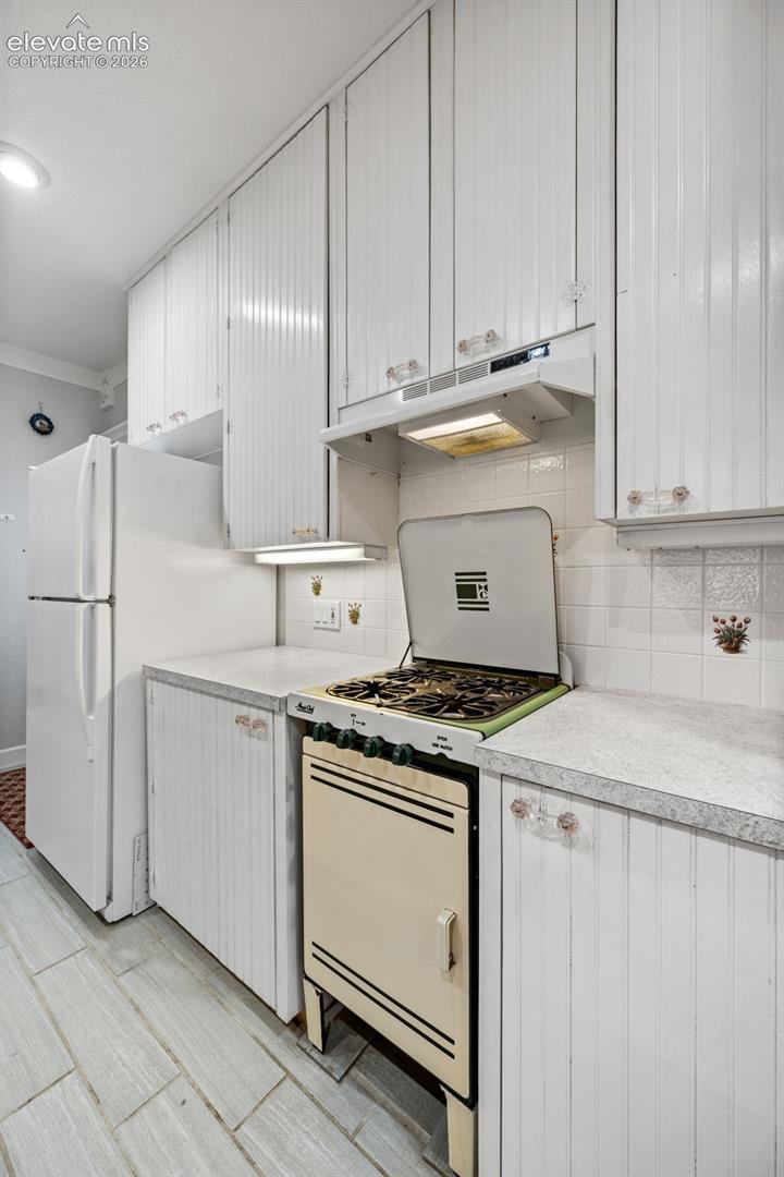 33 Maid Marian Drive