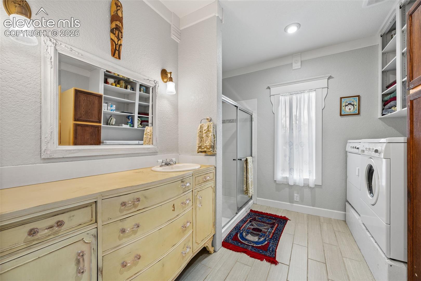 33 Maid Marian Drive